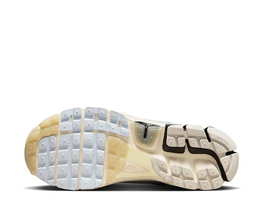 Nike Zoom Vomero 5 Premium "Supersonic"