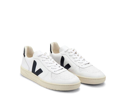Veja V-10 Leather