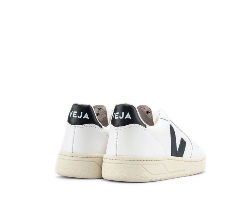 Veja V-10 Leather