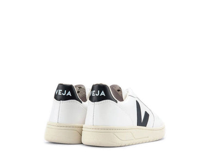 Veja V-10 Leather